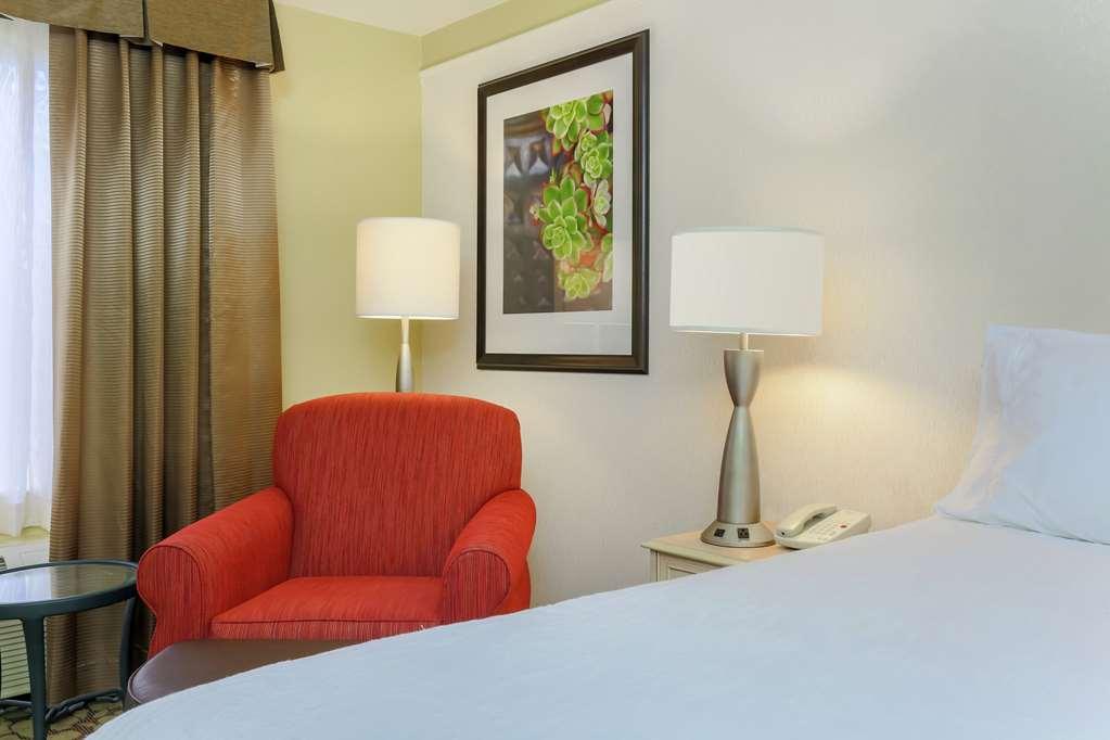 Hilton Garden Inn Tallahassee Szoba fotó